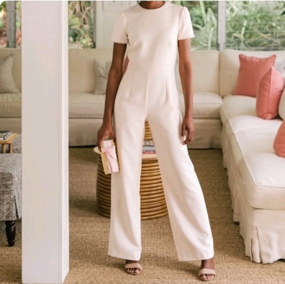 GAL MEETS GLAM NADIA PEARL COLLAR JUMPSUIT - Picture 1 of 8